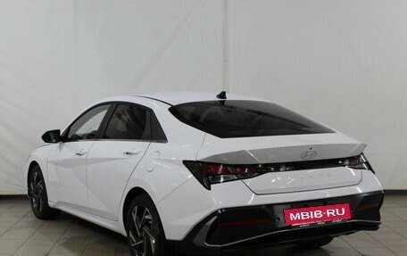 Hyundai Elantra, 2023 год, 2 250 000 рублей, 12 фотография
