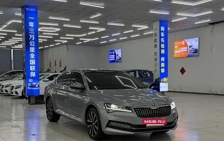 Skoda Superb III рестайлинг, 2023 год, 2 120 017 рублей, 3 фотография