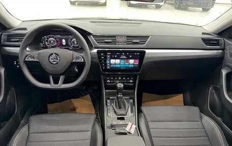 Skoda Superb III рестайлинг, 2023 год, 2 120 017 рублей, 7 фотография