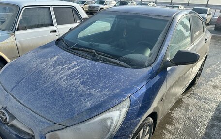 Hyundai Solaris II рестайлинг, 2012 год, 590 000 рублей, 1 фотография