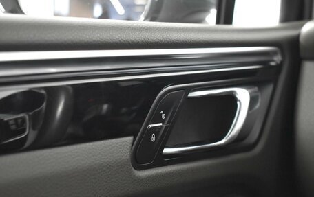 Porsche Macan I рестайлинг, 2016 год, 3 567 300 рублей, 23 фотография