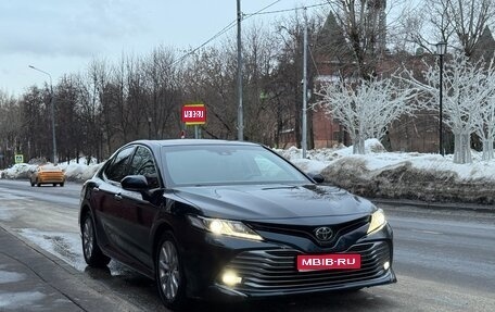 Toyota Camry, 2019 год, 2 650 000 рублей, 1 фотография