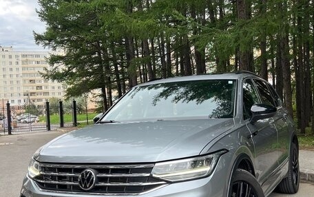 Volkswagen Tiguan II, 2021 год, 4 500 000 рублей, 1 фотография