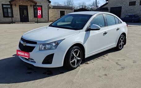 Chevrolet Cruze II, 2014 год, 850 000 рублей, 3 фотография
