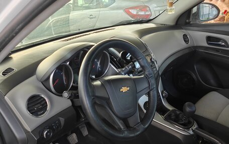 Chevrolet Cruze II, 2014 год, 850 000 рублей, 8 фотография