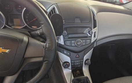 Chevrolet Cruze II, 2014 год, 850 000 рублей, 9 фотография