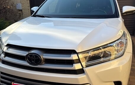 Toyota Highlander III, 2021 год, 4 150 000 рублей, 12 фотография