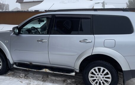 Mitsubishi Pajero Sport II рестайлинг, 2013 год, 1 600 000 рублей, 4 фотография