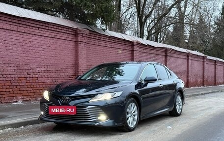 Toyota Camry, 2019 год, 2 650 000 рублей, 6 фотография