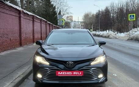 Toyota Camry, 2019 год, 2 650 000 рублей, 7 фотография