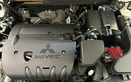 Mitsubishi Outlander III рестайлинг 3, 2019 год, 2 049 000 рублей, 16 фотография