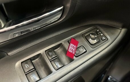 Mitsubishi Outlander III рестайлинг 3, 2019 год, 2 049 000 рублей, 12 фотография