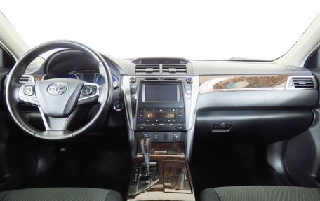 Toyota Camry, 2015 год, 2 140 000 рублей, 6 фотография