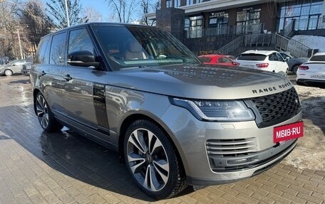 Land Rover Range Rover IV рестайлинг, 2018 год, 9 000 000 рублей, 4 фотография