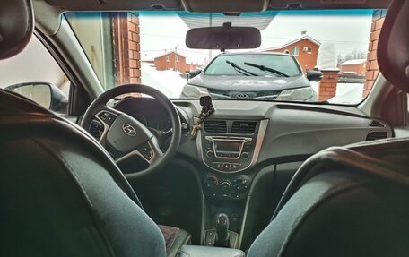 Hyundai Solaris II рестайлинг, 2015 год, 920 000 рублей, 7 фотография