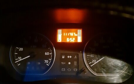 Renault Sandero I, 2012 год, 690 000 рублей, 2 фотография