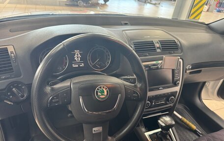 Skoda Octavia RS, 2010 год, 1 250 000 рублей, 9 фотография