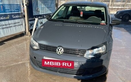 Volkswagen Polo VI (EU Market), 2013 год, 580 000 рублей, 2 фотография