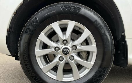 Toyota Land Cruiser 200, 2016 год, 5 249 900 рублей, 9 фотография