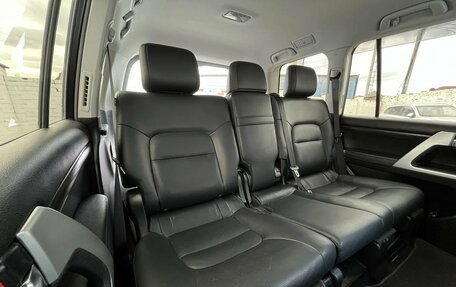 Toyota Land Cruiser 200, 2016 год, 5 249 900 рублей, 12 фотография