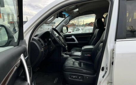 Toyota Land Cruiser 200, 2016 год, 5 249 900 рублей, 10 фотография