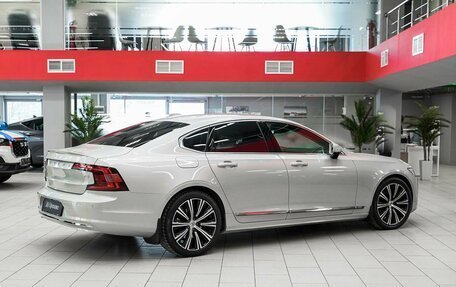 Volvo S90 II рестайлинг, 2020 год, 3 490 000 рублей, 2 фотография