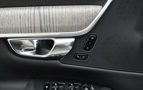 Volvo S90 II рестайлинг, 2020 год, 3 490 000 рублей, 9 фотография