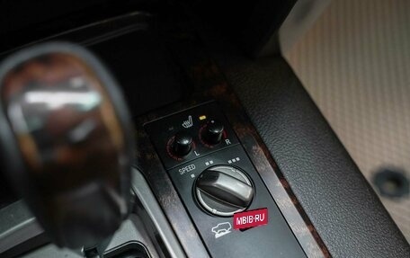 Toyota Land Cruiser 200, 2011 год, 3 250 000 рублей, 17 фотография