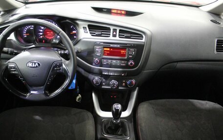 KIA cee'd III, 2013 год, 735 000 рублей, 17 фотография