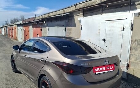 Hyundai Elantra V, 2012 год, 1 049 000 рублей, 2 фотография