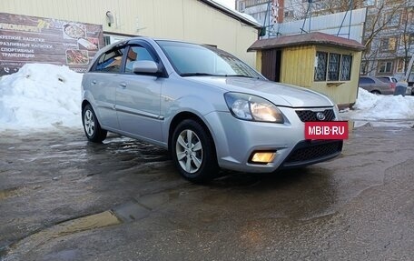 KIA Rio II, 2011 год, 670 000 рублей, 2 фотография