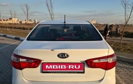 KIA Rio III рестайлинг, 2013 год, 1 000 000 рублей, 3 фотография