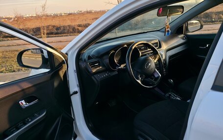 KIA Rio III рестайлинг, 2013 год, 1 000 000 рублей, 9 фотография