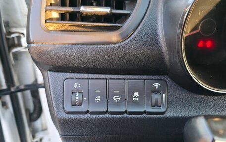 KIA Rio III рестайлинг, 2013 год, 1 000 000 рублей, 10 фотография