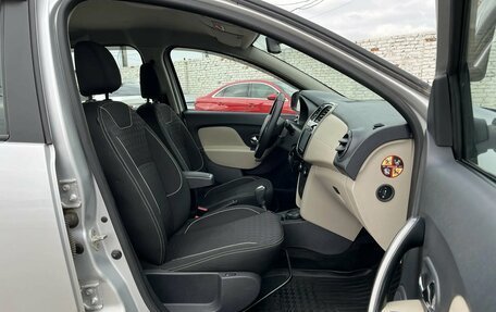 Renault Logan II, 2015 год, 649 900 рублей, 14 фотография