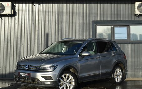 Volkswagen Tiguan I, 2017 год, 2 399 888 рублей, 2 фотография