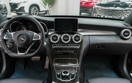 Mercedes-Benz C-Класс, 2016 год, 2 140 000 рублей, 10 фотография