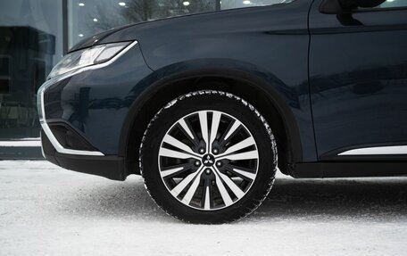 Mitsubishi Outlander III рестайлинг 3, 2019 год, 1 910 000 рублей, 9 фотография