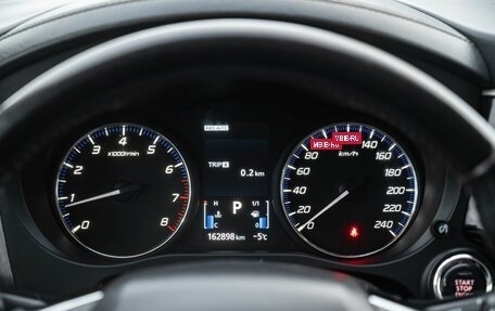 Mitsubishi Outlander III рестайлинг 3, 2019 год, 1 910 000 рублей, 13 фотография