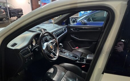 Porsche Macan I рестайлинг, 2015 год, 2 700 000 рублей, 6 фотография