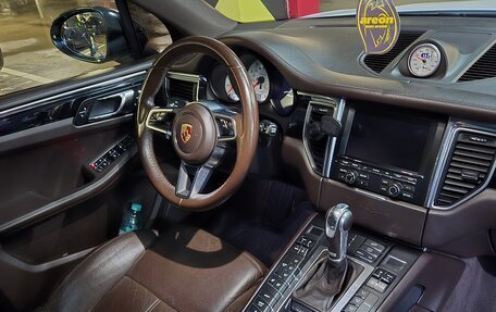 Porsche Macan I рестайлинг, 2015 год, 2 700 000 рублей, 13 фотография