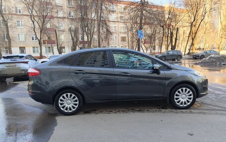 Ford Fiesta, 2018 год, 900 000 рублей, 4 фотография
