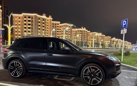 Porsche Cayenne III, 2018 год, 7 800 000 рублей, 2 фотография