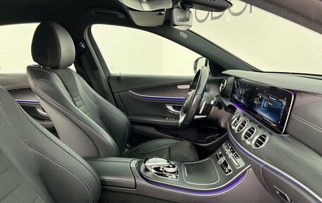 Mercedes-Benz E-Класс, 2019 год, 3 990 000 рублей, 12 фотография