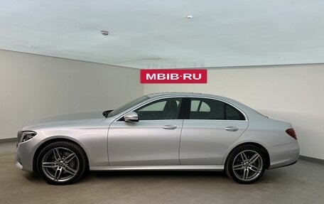 Mercedes-Benz E-Класс, 2019 год, 3 990 000 рублей, 5 фотография