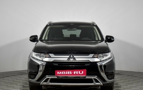 Mitsubishi Outlander III рестайлинг 3, 2019 год, 2 399 000 рублей, 2 фотография