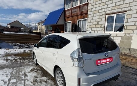 Toyota Prius Alpha I (ZVW40/41), 2011 год, 1 300 000 рублей, 6 фотография