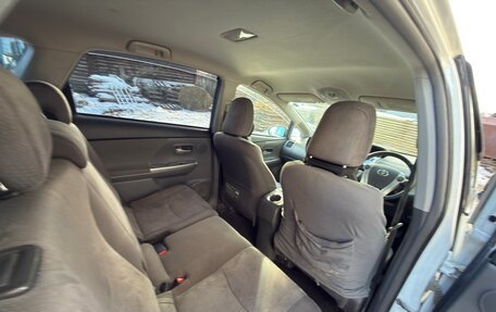 Toyota Prius Alpha I (ZVW40/41), 2011 год, 1 300 000 рублей, 14 фотография