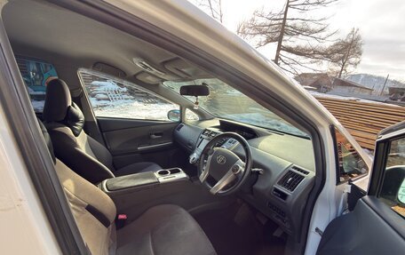 Toyota Prius Alpha I (ZVW40/41), 2011 год, 1 300 000 рублей, 13 фотография