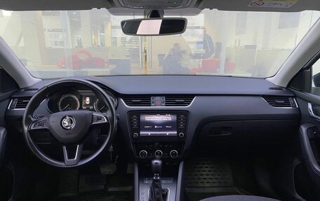 Skoda Octavia, 2017 год, 1 729 000 рублей, 17 фотография